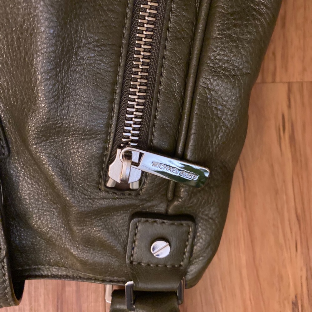 🌺Final Price w/Free Shipping🌺MICHAEL BY MICHAEL KORS (Dust Bag Added) - Picture 8 of 16